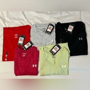 LOTS of NWT Under Armour Women’s T shirts in size XS